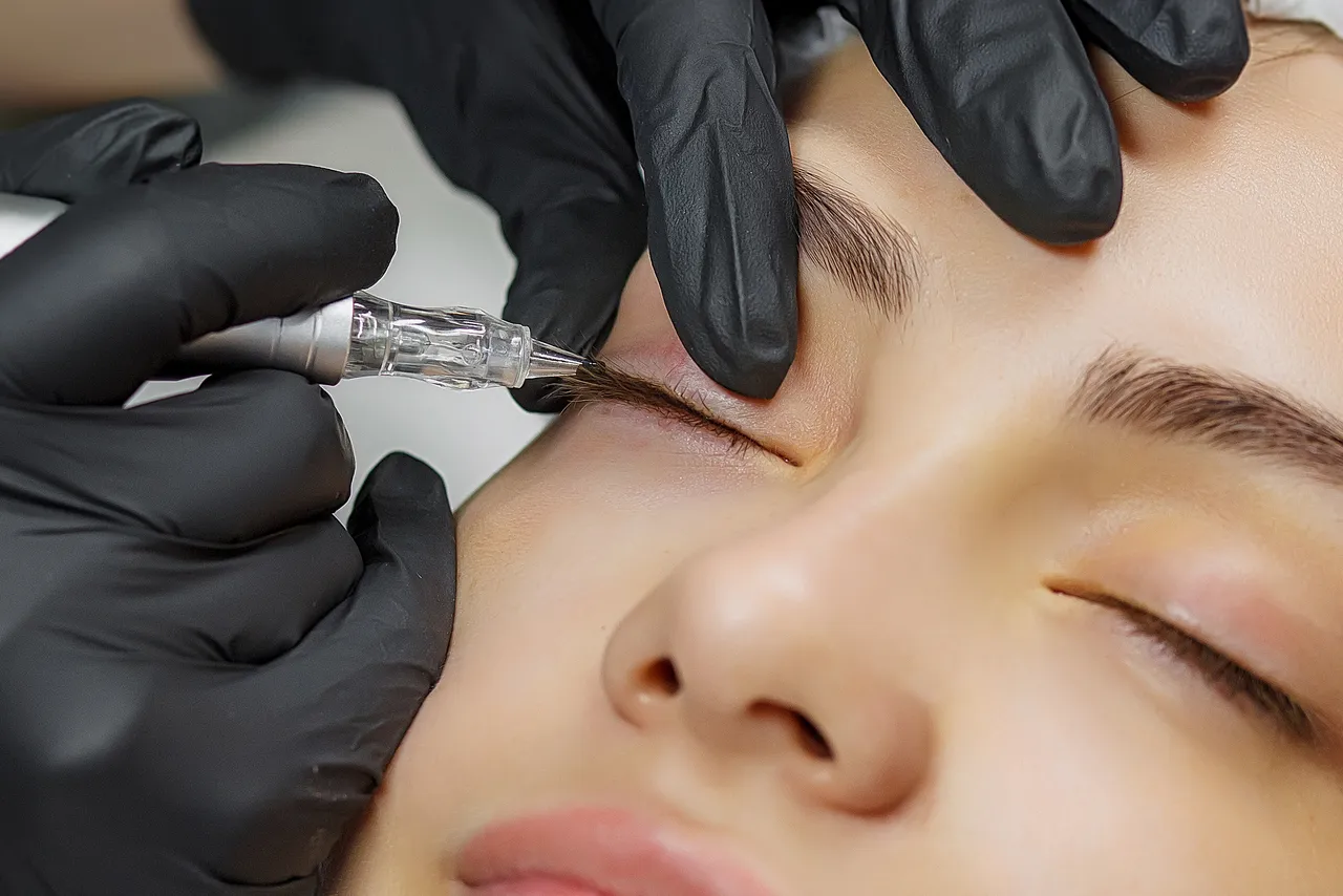 eyeliner permanent